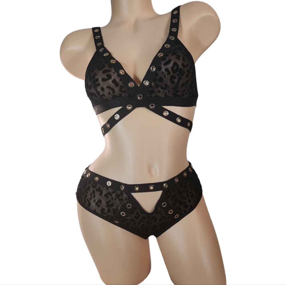LINGERIE HARNESS HIGH WAISTED STRAPPY BLACK & GOLD ANIMAL PRINT SLEEP SET